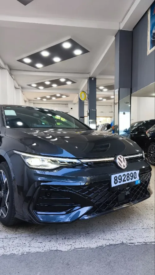 Volkswagen Golf 8 2025 Pro R-line