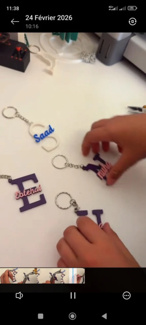 porte clé clés clef 3d personnalisé personnalisable gravure texte  logo nom  accessoire accessoire  gadget  objet organisateur  support prototypage