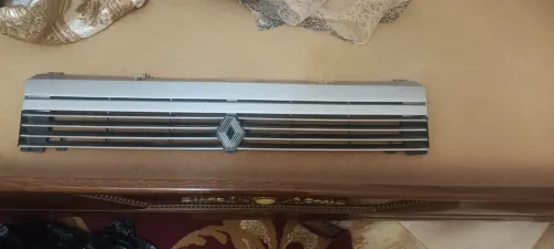 Calandre Renault R25