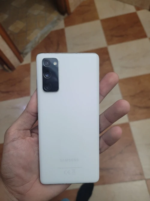 Samsung Galaxy s20 fe duos 6gb ram 128gb