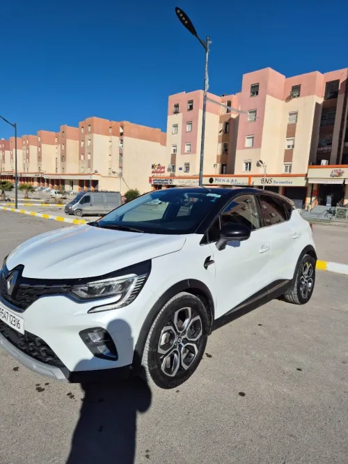 Renault Captur 2023 Intense carte grise safia