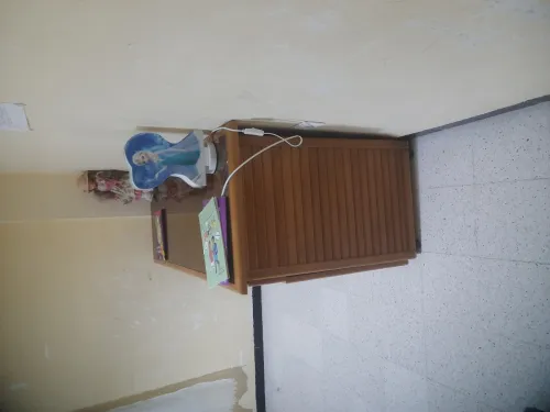 Bureau en bois dure. hêtre.