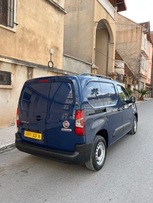 Fiat Doblo 2023 Italie