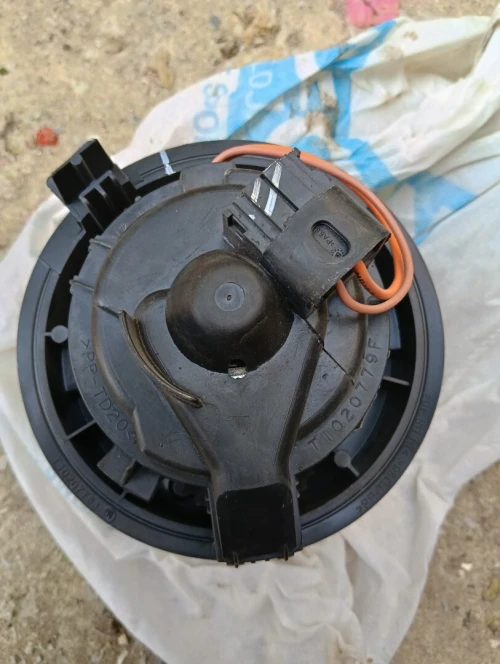 Ventilateur chauffage clio 4