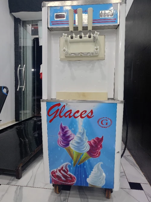 آلة صنع آيس كريم، machine de la crème