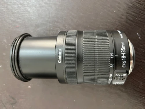 Objectif canon 18-135mm