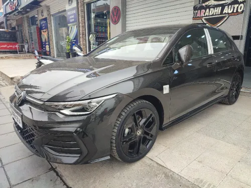 Volkswagen Golf 8 2025 Black black