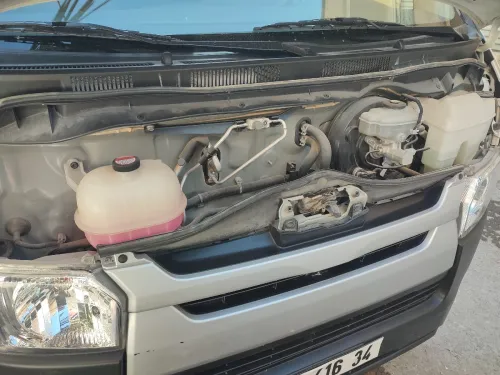 Toyota Hiace 15 place 2016 Mini bus