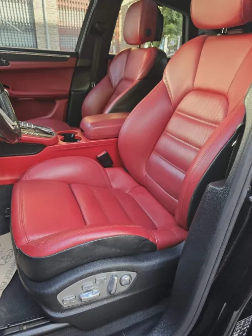 Porsche Macan 2019 GTS full black