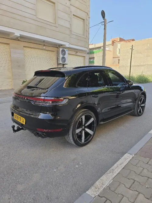 Porsche Macan 2019 Kit GTS full black