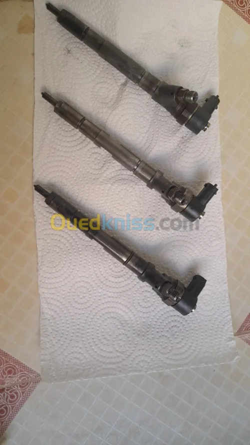 Injecteur diesel Common rail BOSCH 0445110
