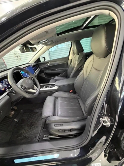 Volkswagen Passat 2025 Pro