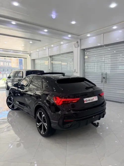 Audi Q3 2024 S Line