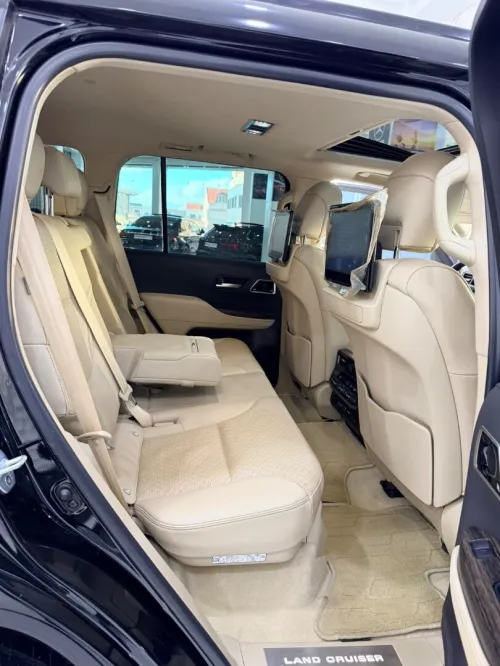 Toyota Land Cruiser  2024 VXR