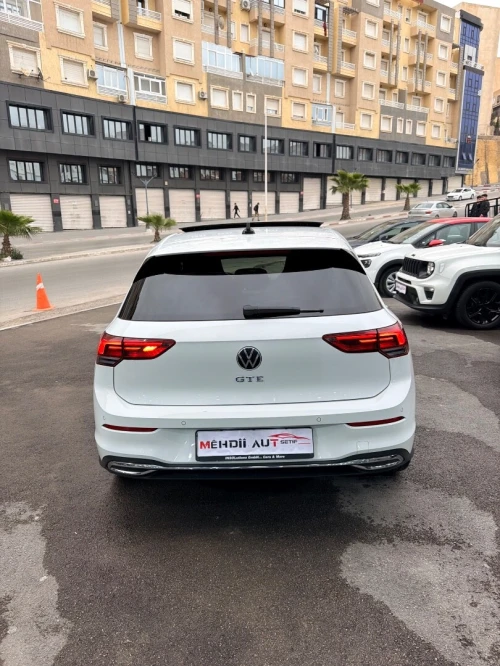 Volkswagen Golf 8 2022 GTE