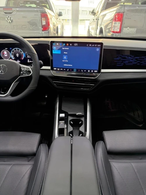 Volkswagen Passat 2025 Pro