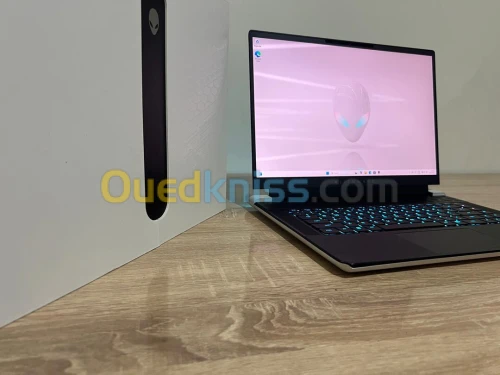 DELL ALIENWARE X16 Ultra 9 185H -32 Go- 1TB SSD -16 pouce - RTX 4090 16 GB.