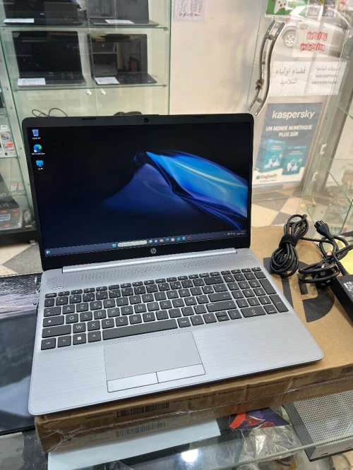 Laptop HP Ryzen 3 5425U 8G DDR4 512 SSD