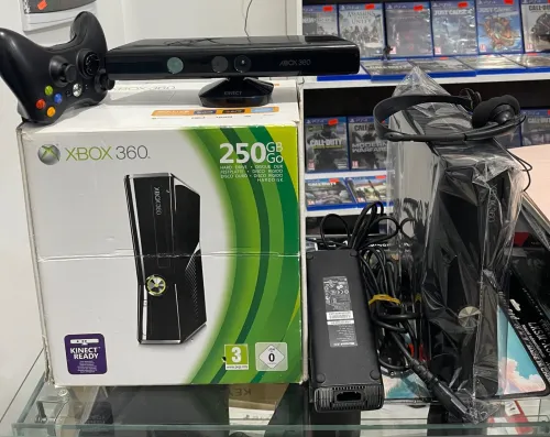 Xbox 360 avec accessoires Glitch + les jeux 