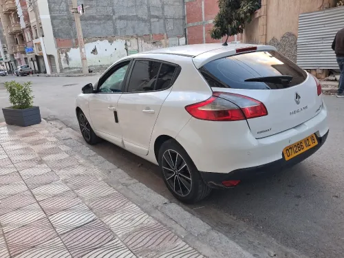Renault Megane 3 2012 Play