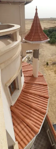 La carpenter en boi- wood building structures -هياكل البناء الخشبية