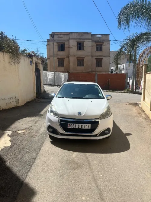 Peugeot 208 2016 New Silver Line