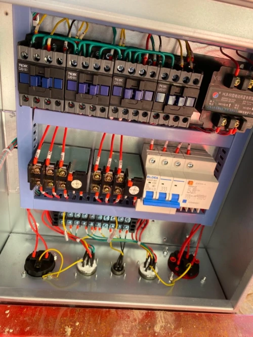 Nacelle suspendu ( platforme électrique)