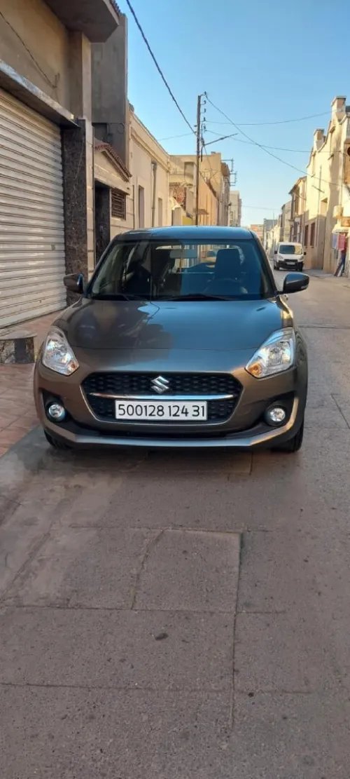 Suzuki Swift 2024 Suzuki Swift essence
