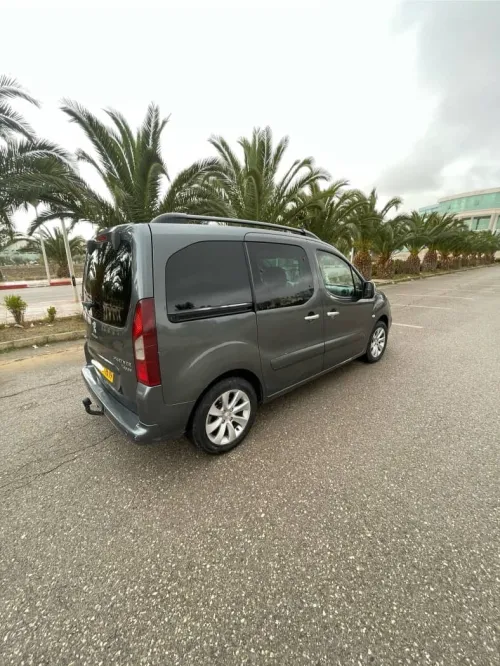 Peugeot Partner 2016 Tepee Allure 