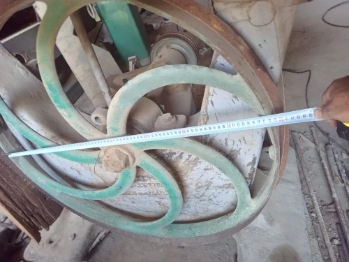 Scier a ruban 80 guillet