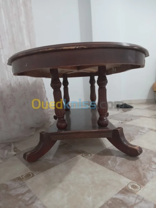 Table salon 