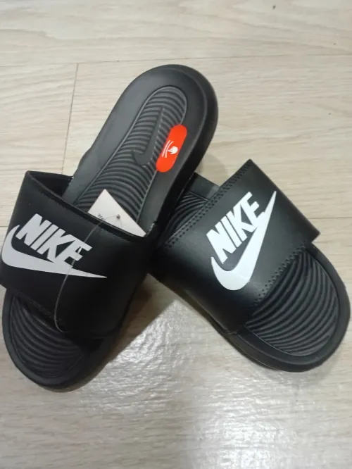 claquettes homme