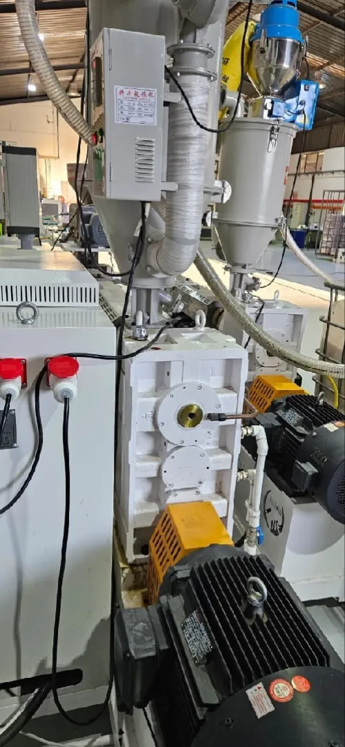 Ligne de production pe, ppr , pert