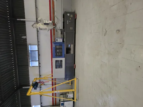 Machine injection plastique 160t 