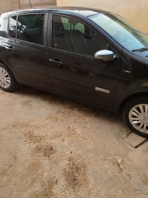Renault Clio 3 2012 Faracha