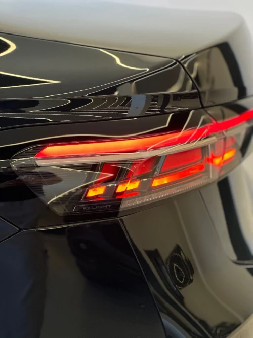Volkswagen Passat 2025 PRO