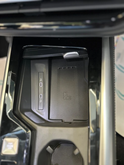 Volkswagen Passat 2025 PRO