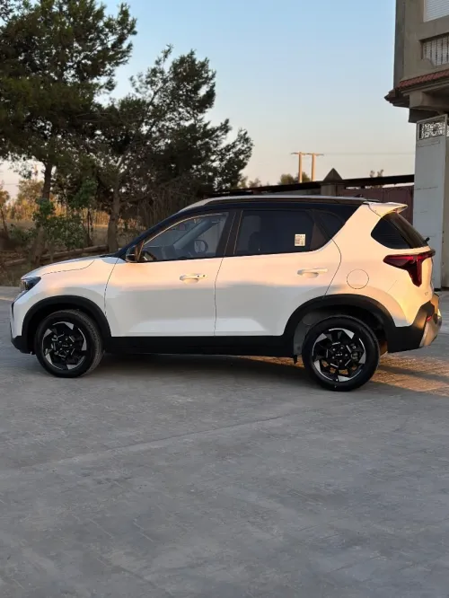 Kia Sonet 2025 Luxury