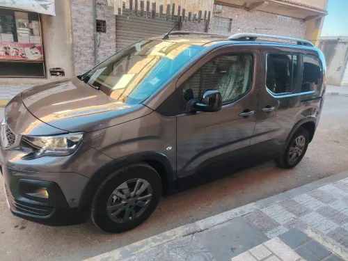 Peugeot Refter 2021 Allur