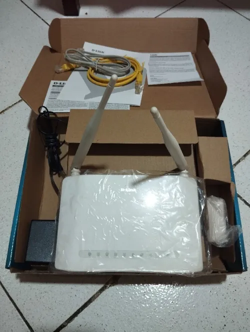 Modem Routeurs D-Link DSL-2750U