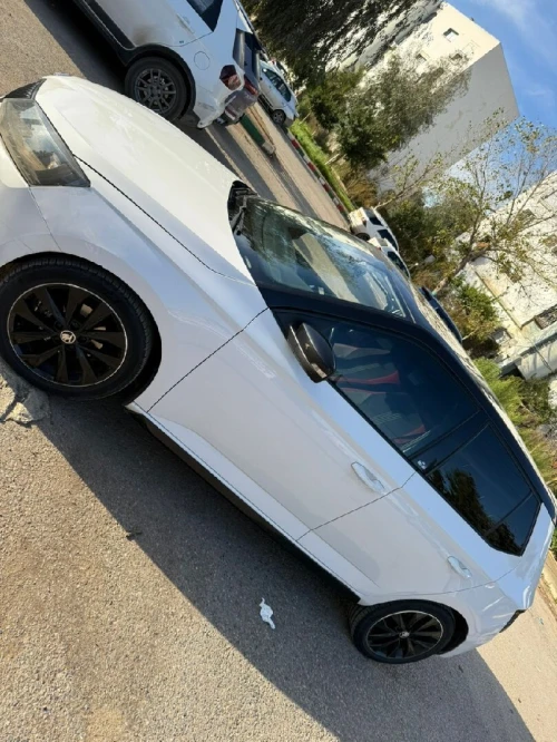 Skoda Fabia 2017 Style (avec toit panoramique)