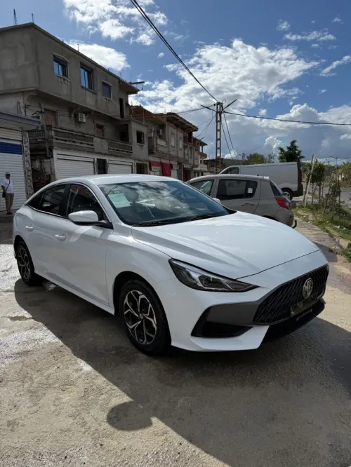 Renault MG 5 2025 