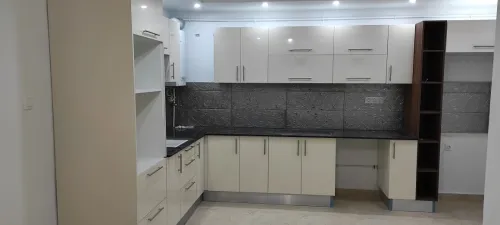Cuisine high gloss moderne