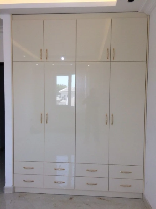 Dressing high gloss sur mesure