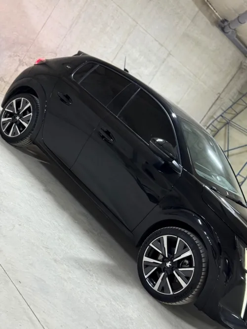 Peugeot 208 2023 GT
