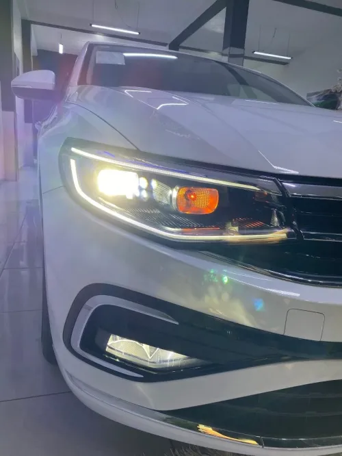 Volkswagen Bora 2025 Carat