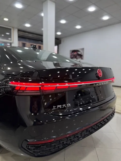Volkswagen Passat 2025 Pro