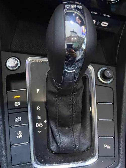 Volkswagen Bora 2025 Carat