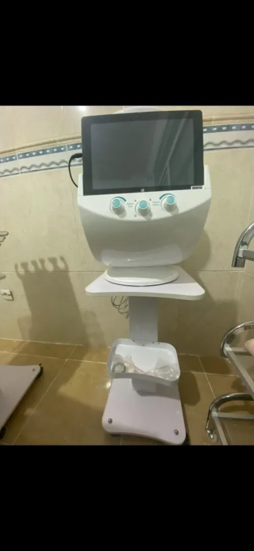 Appareil hydrafacial ice blue