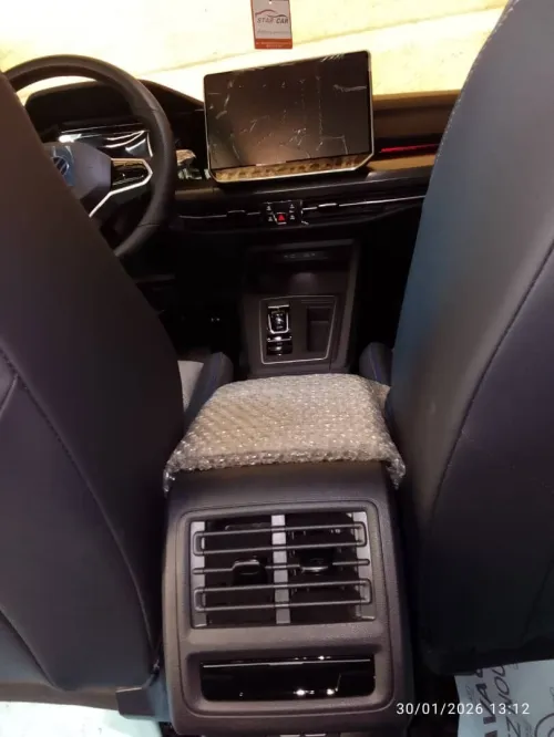 Volkswagen Golf 8 2025 R Black Edition 